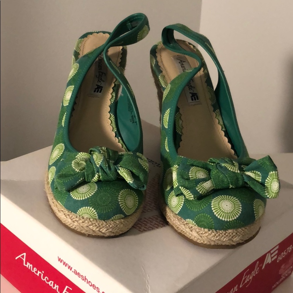 American Eagle Green Wedges women size 9.5